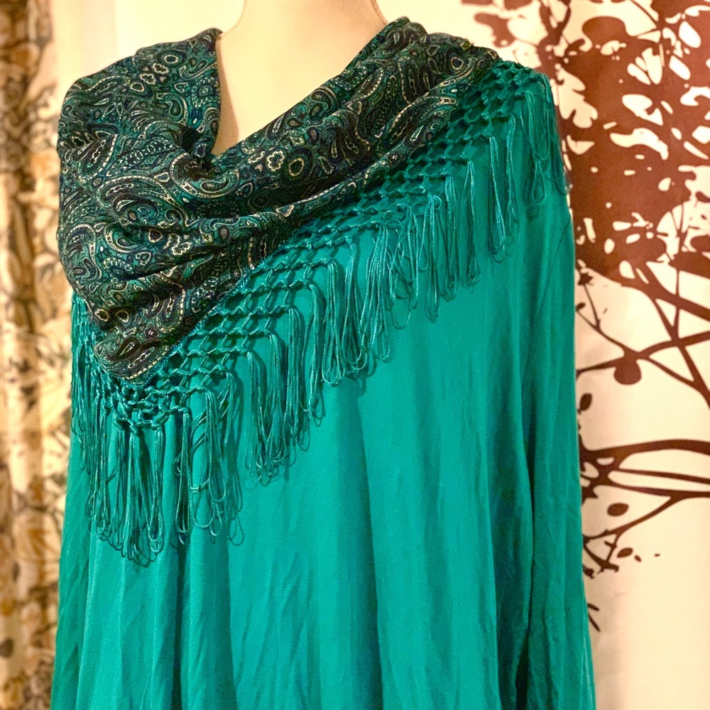 Turquoise Kim Rodgers Curvy Top & Infinity Scarf